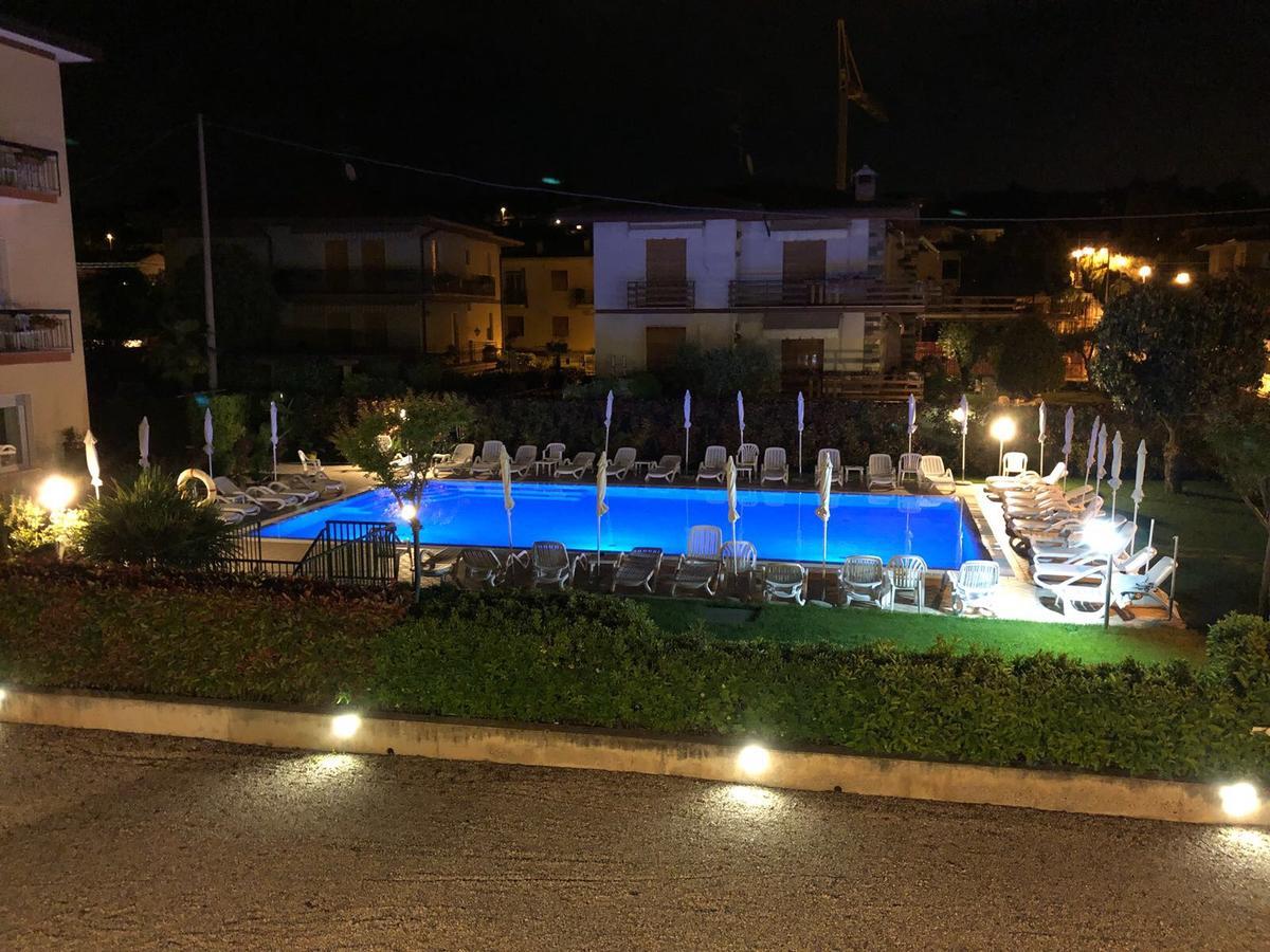 Hotel Paradiso باردولينو المظهر الخارجي الصورة